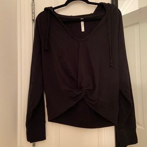 Black cropped sweatshirt